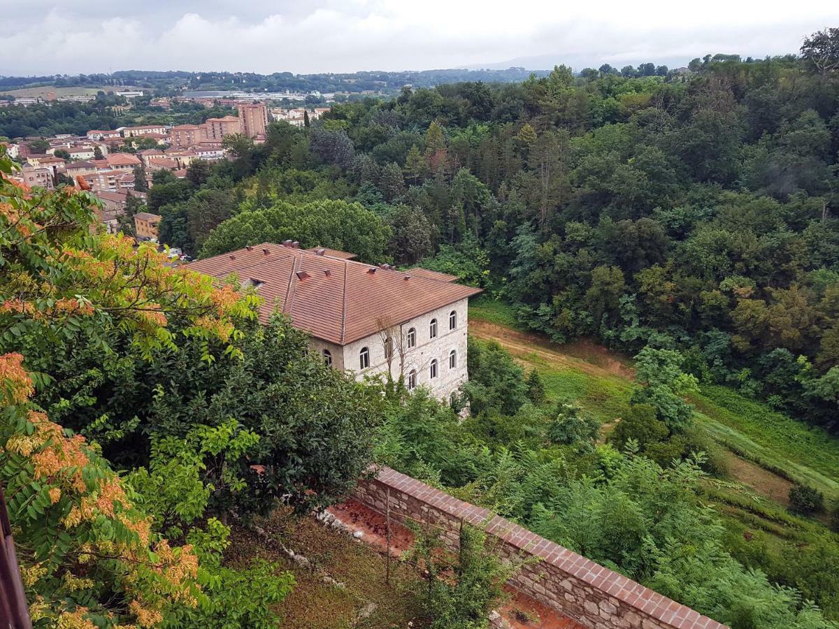 La Casa Del Fotografo Apartment Colle Val D'Elsa Luaran gambar