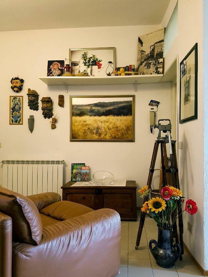 La Casa Del Fotografo Apartment Colle Val D'Elsa Luaran gambar