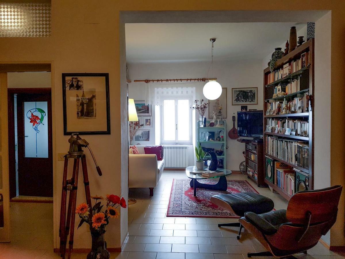 La Casa Del Fotografo Apartment Colle Val D'Elsa Luaran gambar