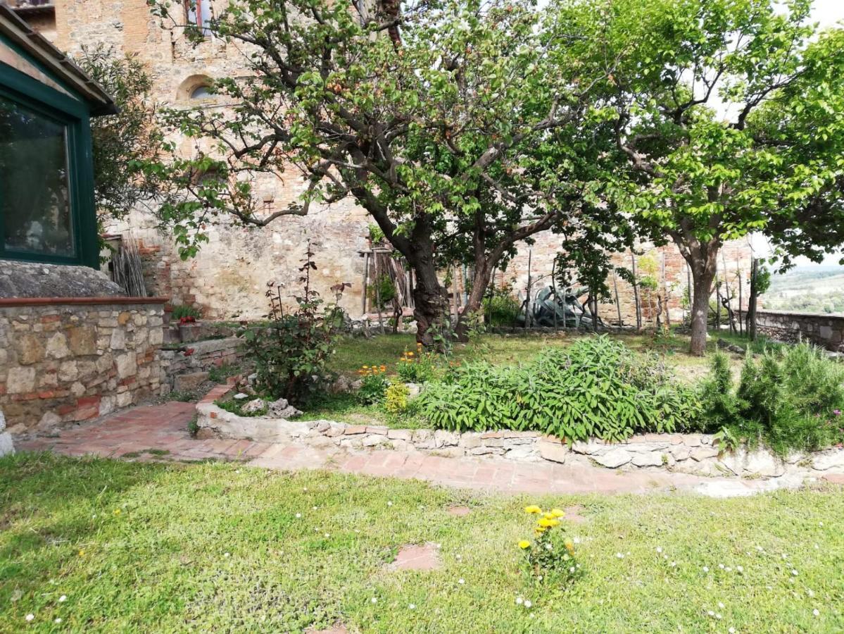 La Casa Del Fotografo Apartment Colle Val D'Elsa Luaran gambar